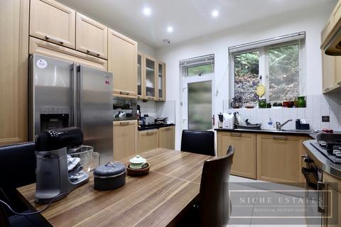 undefined, Hendon Avenue, Finchley central, London, N3
