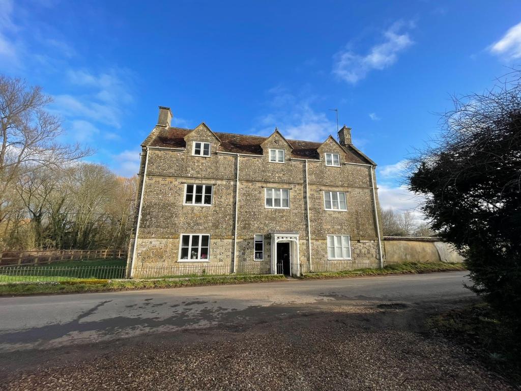 Stockton, Warminster, BA12 5 bed detached house £3,400 pcm (£785 pw)