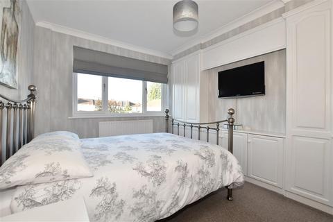13 Hackbridge Park Gardens, Carshalton, SM5 2HA