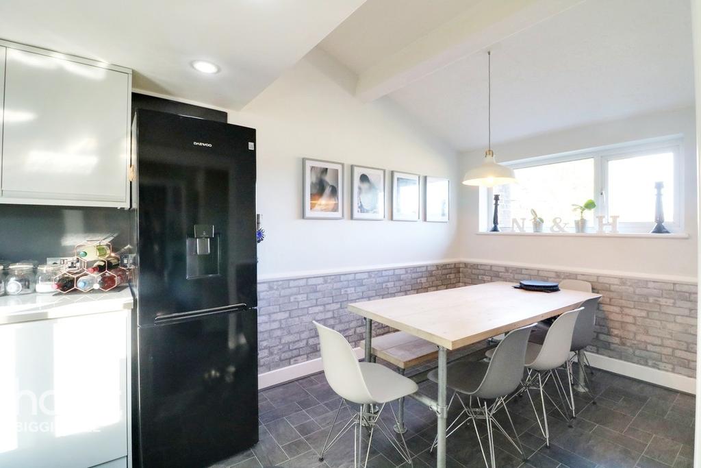 St Marys Green, Biggin Hill 3 bed terraced house £425,000