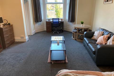 1 bedroom flat to rent, SPRING ROAD, Leeds