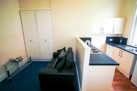 1 bedroom flat to rent, Burley Road, Leeds