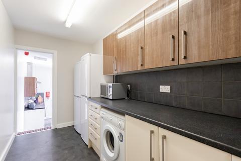 7 bedroom house to rent, CARDIGAN ROAD, Leeds