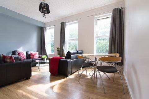 5 bedroom flat to rent, HYDE PARK ROAD, Leeds
