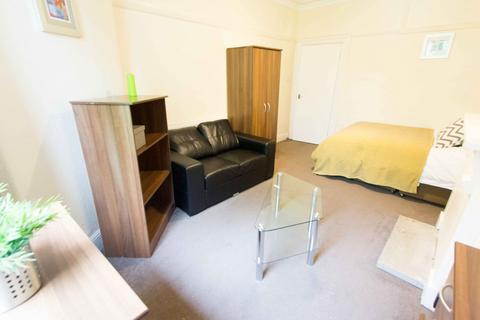 1 bedroom flat to rent, ST JOHNS TERRACE, Leeds