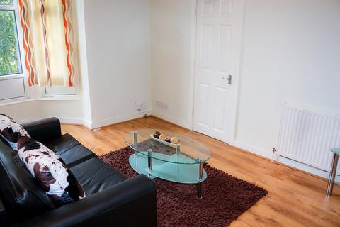 2 bedroom house to rent, Vinery Road, Leeds