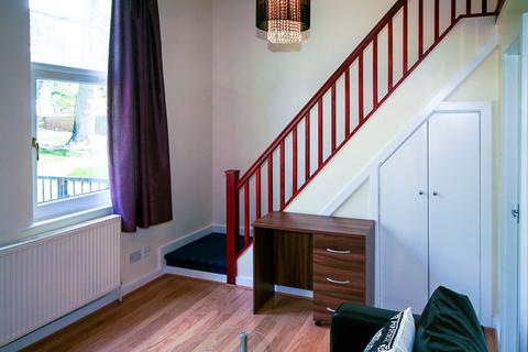1 bedroom flat to rent - Burley Road, Leeds