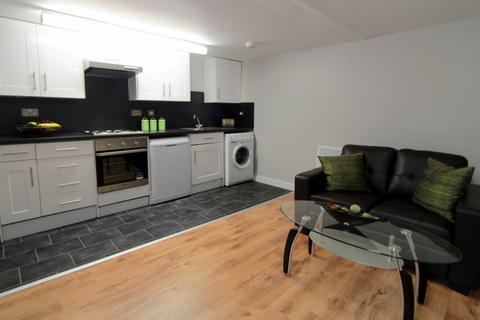 1 bedroom flat to rent, NORTH LANE, Leeds