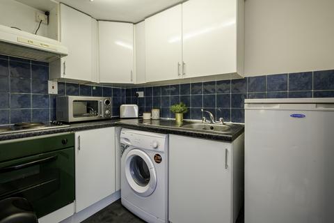 1 bedroom flat to rent, VICTORIA TERRACE, Leeds