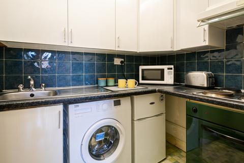 1 bedroom flat to rent, VICTORIA TERRACE, Leeds