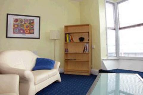 2 bedroom flat to rent, KIRKSTALL ROAD, Leeds