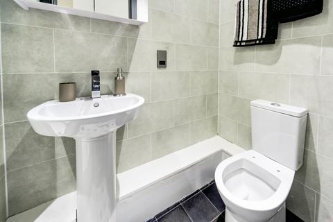 5 bedroom house to rent, St. Anns Close, Leeds