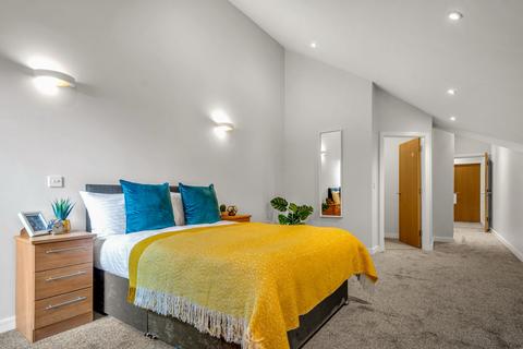 3 bedroom flat to rent, SHIRE OAK STREET, Leeds