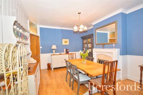 84 Willow Street, Romford, RM7 7LB