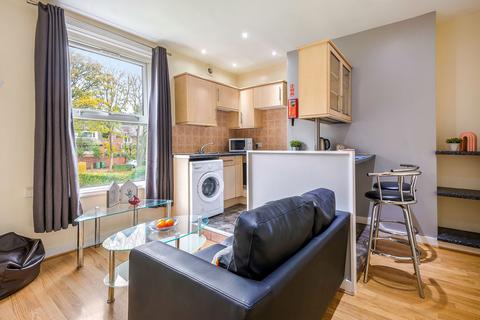 2 bedroom flat to rent, VINERY ROAD, Leeds