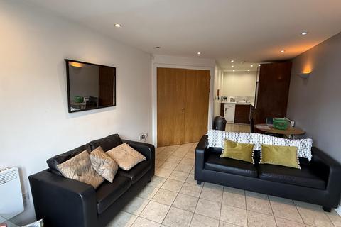 2 bedroom flat to rent, Cross Granby Terrace, Leeds