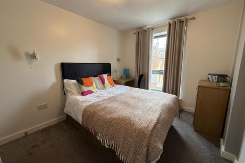 2 bedroom flat to rent, Cross Granby Terrace, Leeds