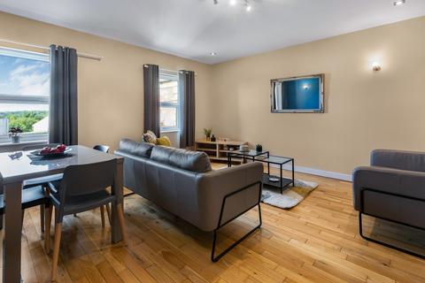 1 bedroom flat to rent, VICTORIA TERRACE, Leeds
