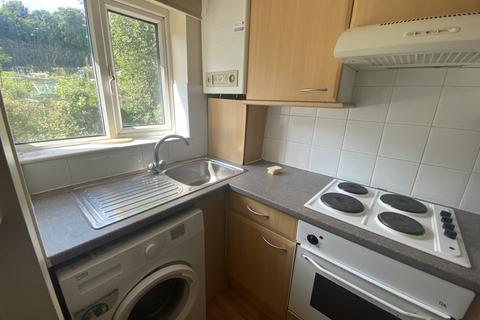 1 bedroom flat to rent, Ash Road, Leeds