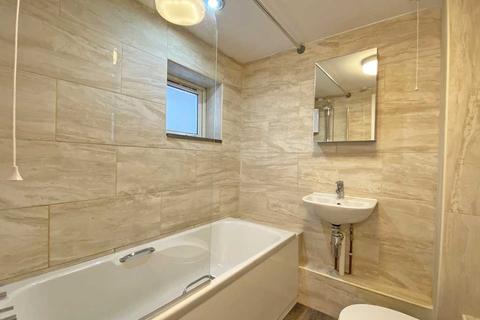 14 Centenary Row Middle, Camborne, TR14 8HT