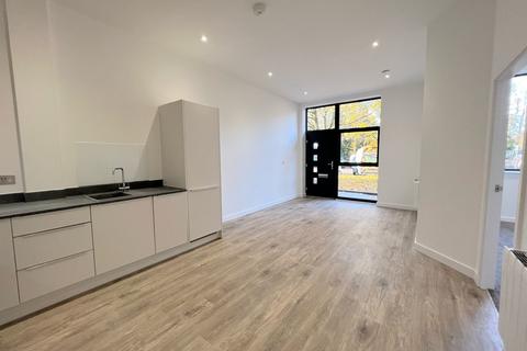 1 bedroom ground floor maisonette to rent, Springfield House, Ashwood Way RG23