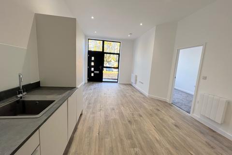 1 bedroom ground floor maisonette to rent, Springfield House, Ashwood Way RG23