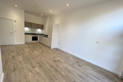 1 bedroom ground floor maisonette to rent, Springfield House, Ashwood Way RG23