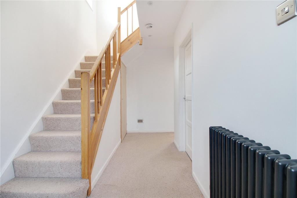 Heartsease Lane, Norwich, Norfolk, NR7 3 bed semidetached house £240,000