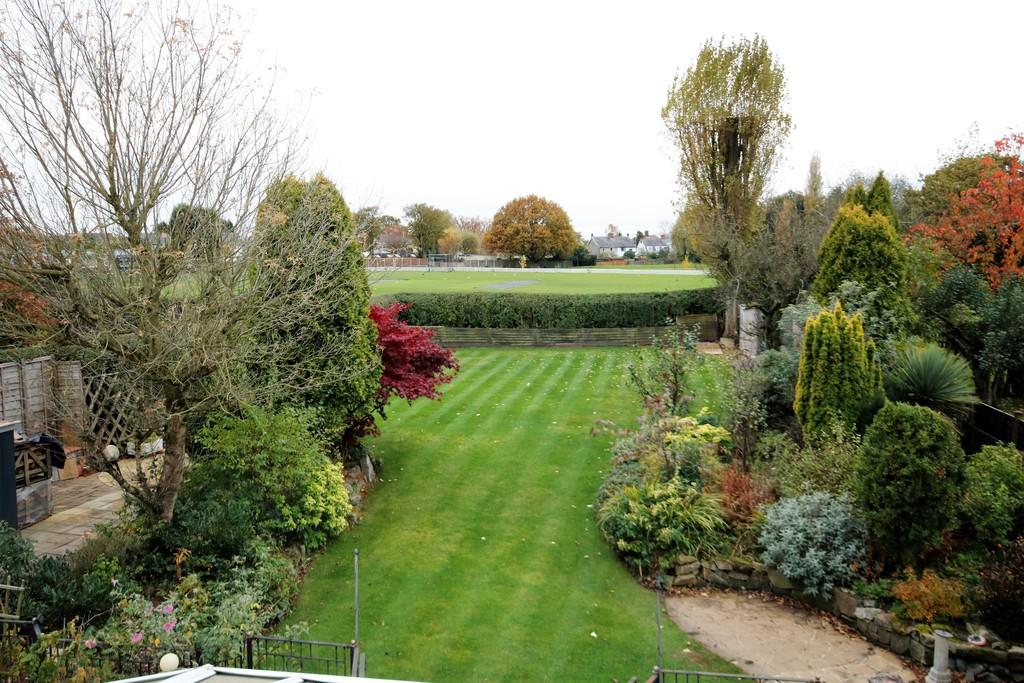 Blackwood, Coalville 5 bed detached house £625,000