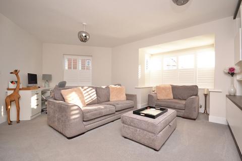 3 bedroom detached house for sale - Lethaby Road, North Bersted, Bognor Regis