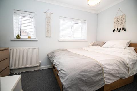 63 Bryn Derwen, Radyr, Cardiff, CF15 8SW