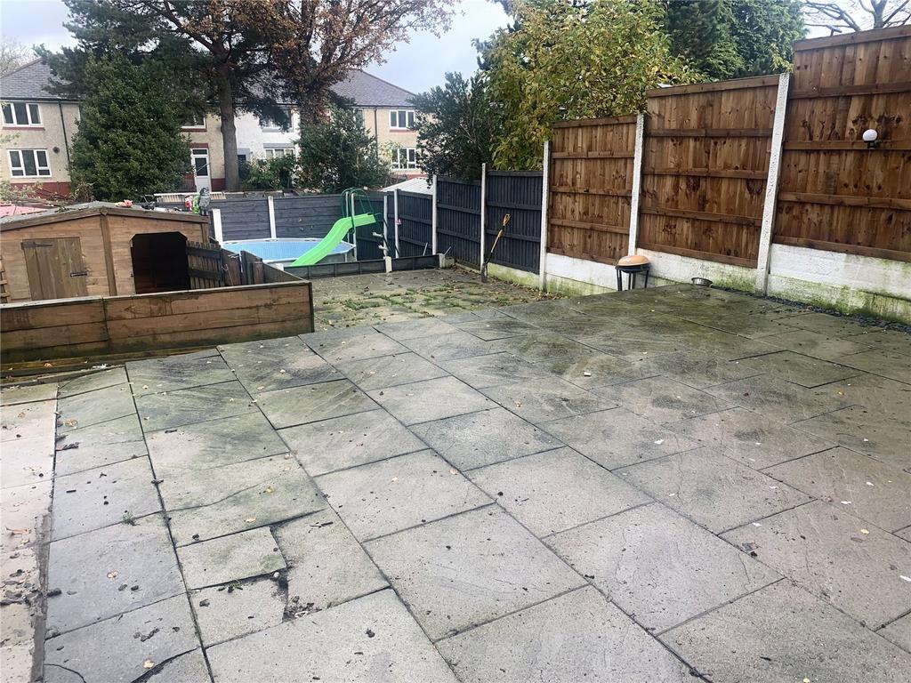 York Road East, Alkrington, Middleton, Manchester, M24 3 bed terraced