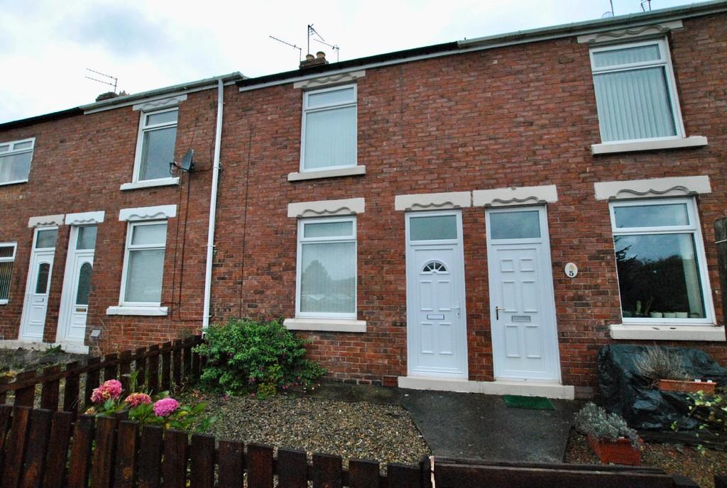 Park View, Langley Moor, Durham 2 bed terraced house £650 pcm (£150 pw)