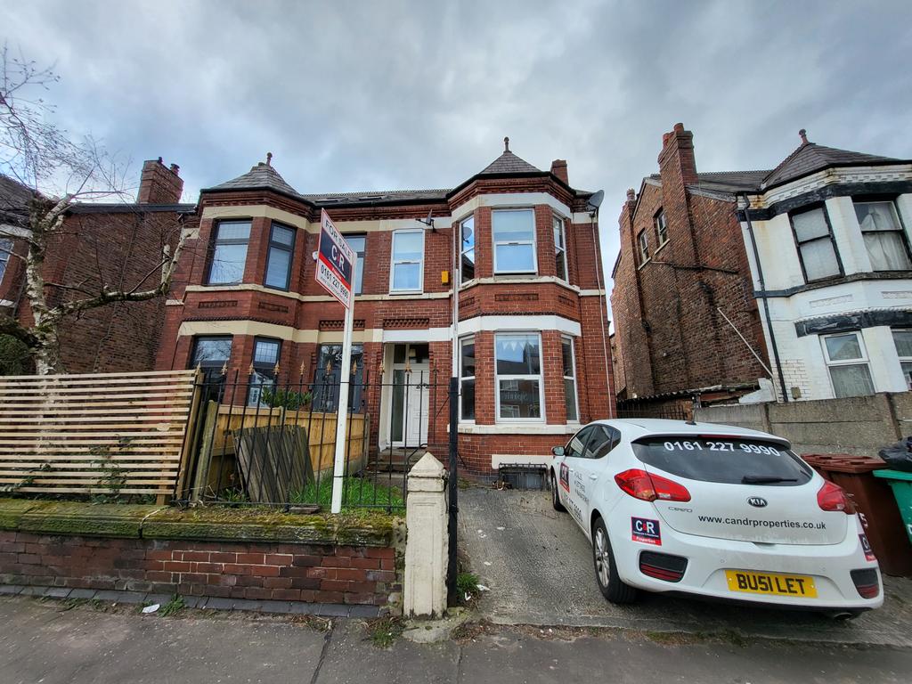 6 Bedroom Victorian Semi Detached House FOR SALE.