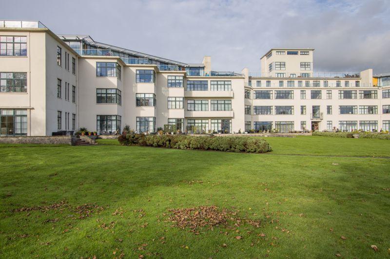 Headlands, Hayes Point, Sully 2 bed apartment for sale £229,950