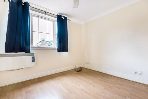Flat 70, French Apartments Lansdowne Road, Purley, CR8 2PJ