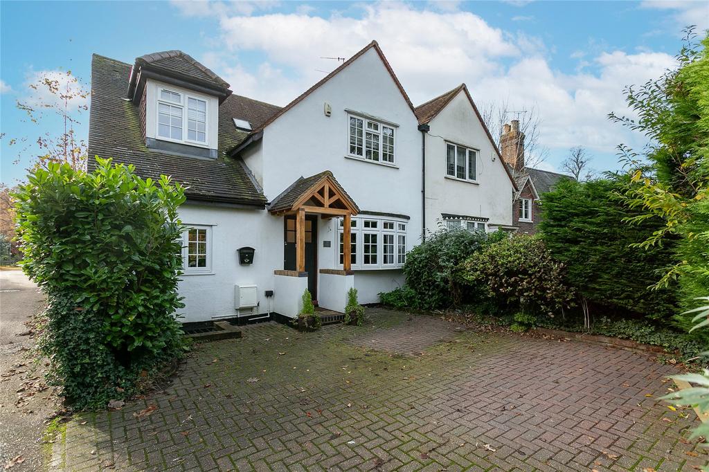 Horseshoe Lane, Watford... 4 bed semidetached house £650,000