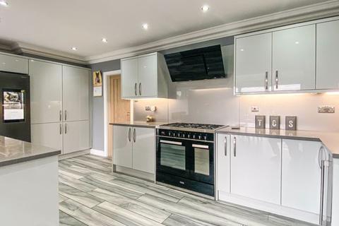 96 Broad Lane, Essington, Wolverhampton, WV11 2RG