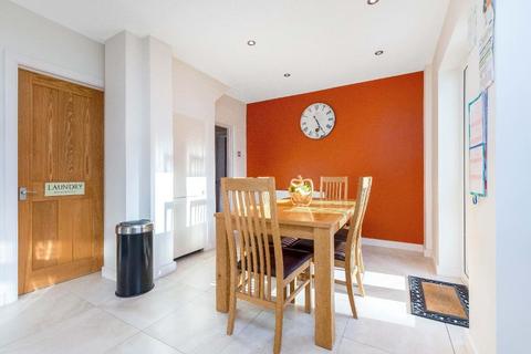 23 Lodge Close, Orpington, BR6 0QQ