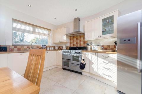 23 Lodge Close, Orpington, BR6 0QQ