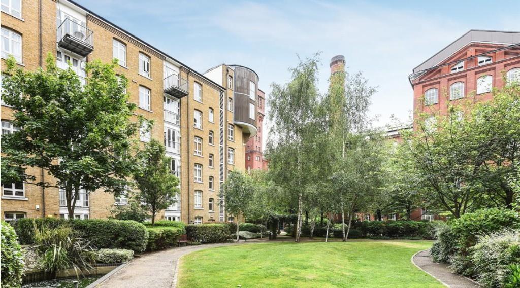 Park West Building, Bow Quarter, London, United Kingdom, E3 3UR 2 bed