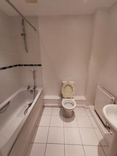 2 bedroom flat to rent, Southbury Court, 162-166 South St, Romford, Essex, RM1 1SY
