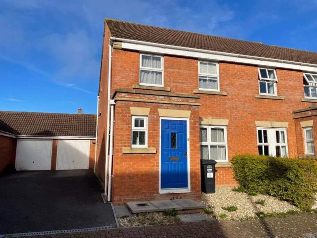 Boreal Way, Weston Village, WestonsuperMare 3 bed house £995 pcm (£230 pw)
