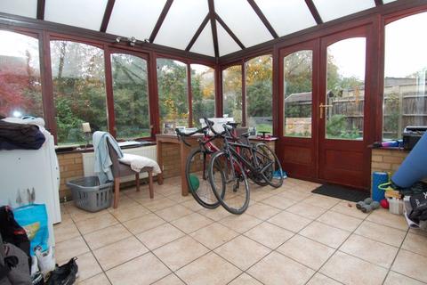 10 Broad Close, Kidlington, OX5 1BE