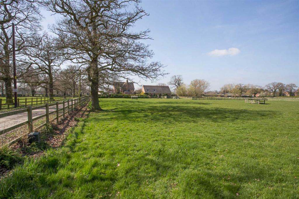 Main Road, Worleston, Nantwich Plot £325,000