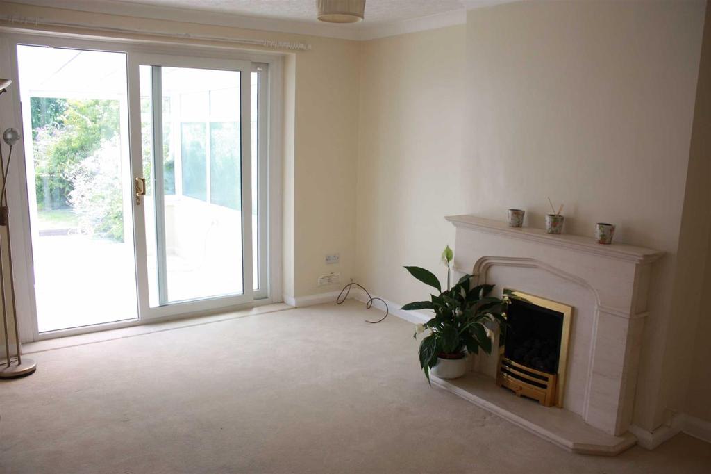 Ivy Lane, Alsager 3 bed semidetached bungalow £225,000