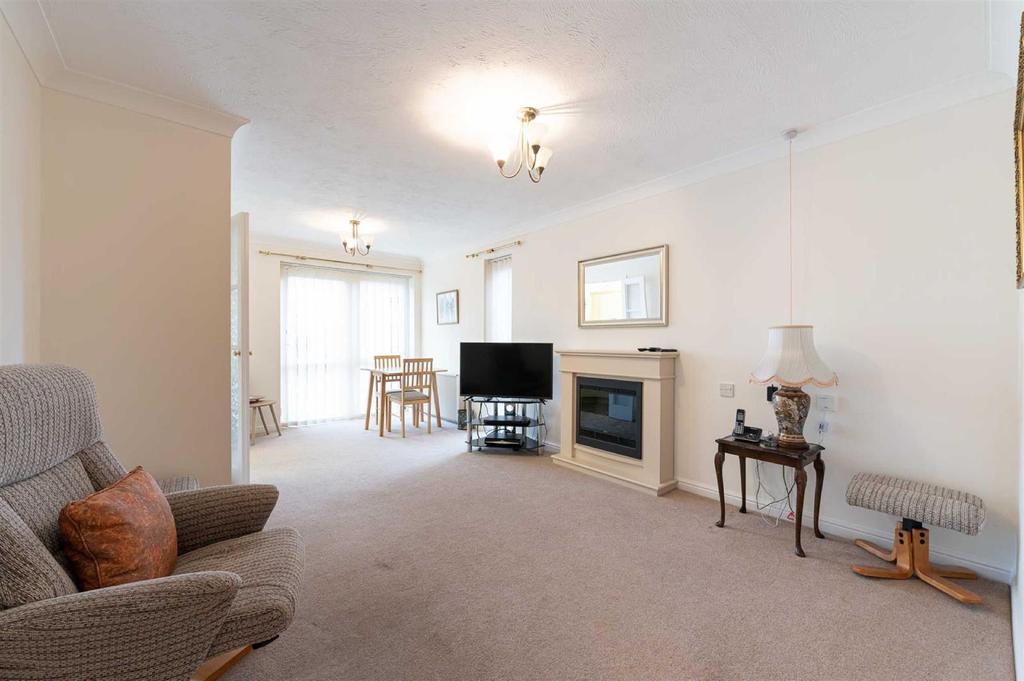 Wright Court, London Road, Nantwich 1 bed retirement property £74,950