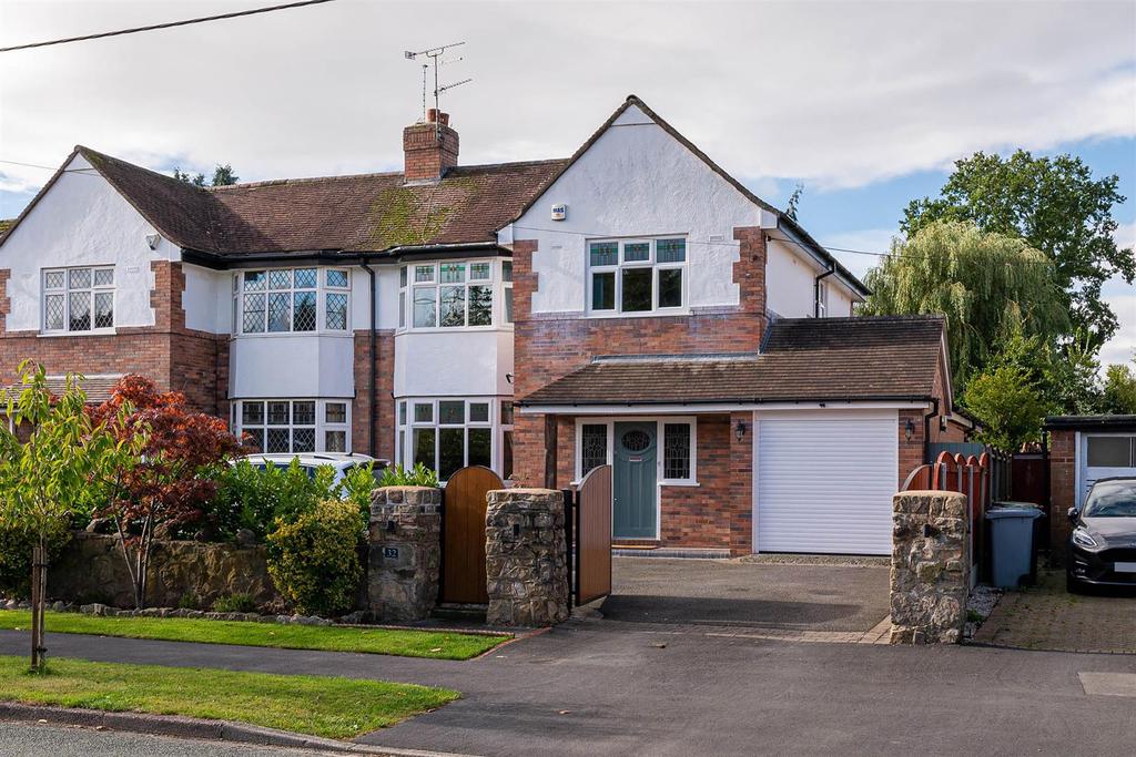 Park Drive, Wistaston, Crewe 3 bed semidetached house £385,000