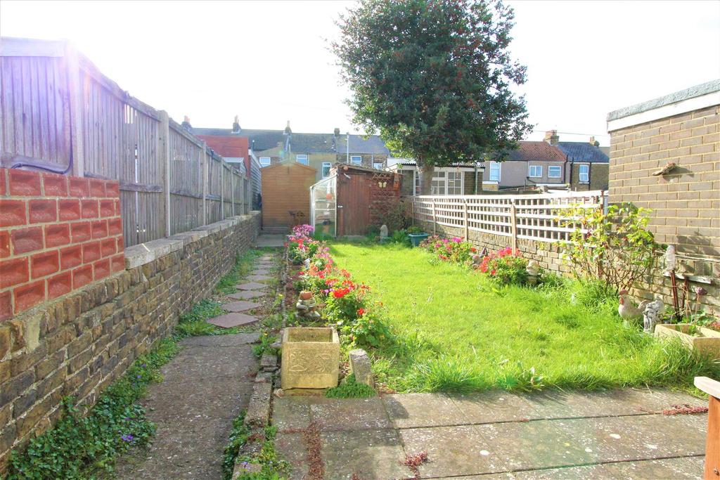 Byron Avenue, Margate 2 bed terraced house £230,000