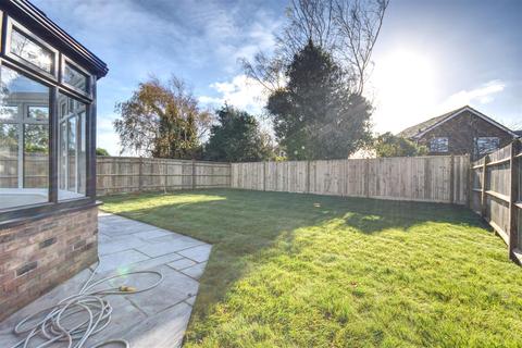 16 Pebsham Drive, Bexhill-on-sea, TN40 2RU